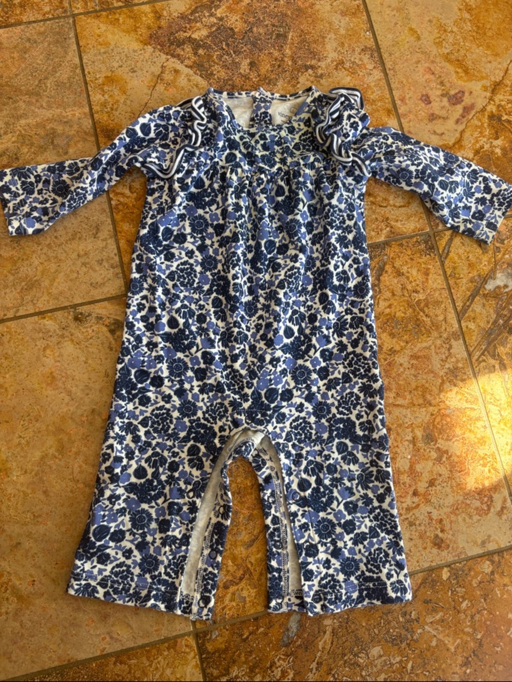 Vineyard vines 3-6 months Floral Baby Romper with Ruffle Shoulder